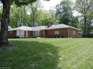 1161 Old Furnace Rd, Youngstown, OH 44511