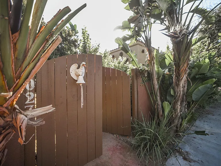 3027 Finch St — Photo 49