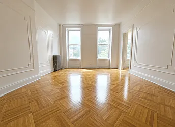 455 Willoughby Avenue, #3