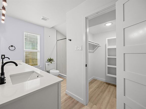 5th image of 4703 Candletree Ln