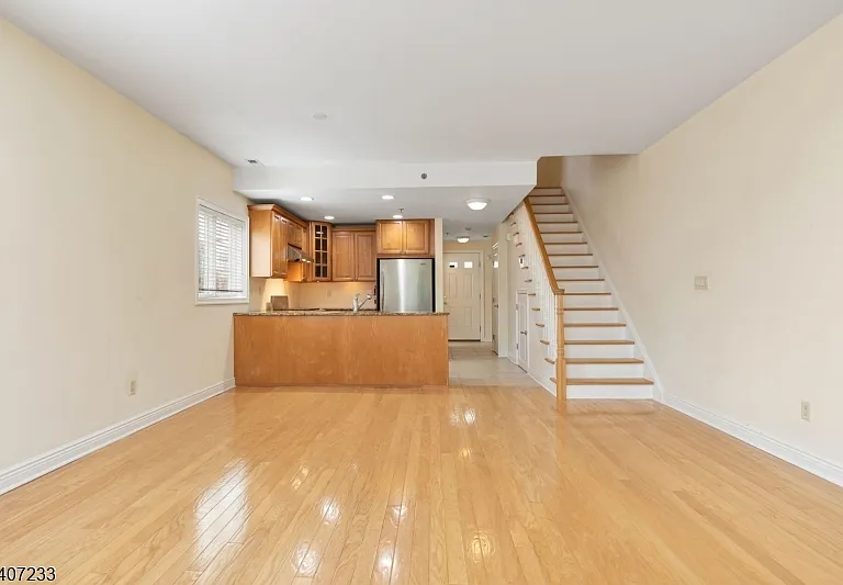 453A Springfield Ave — Photo 3