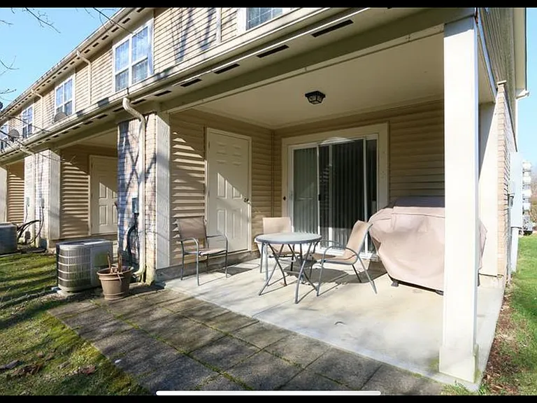 4175 Spyglass Hl — Photo 10