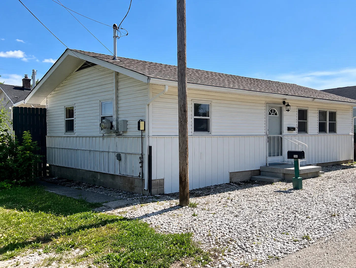 2 bed, 770 sqft, $799 — Photo 1