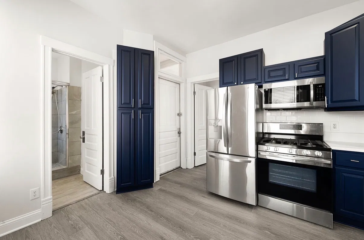 2 bed, 1000 sqft, $3,200 — Photo 4