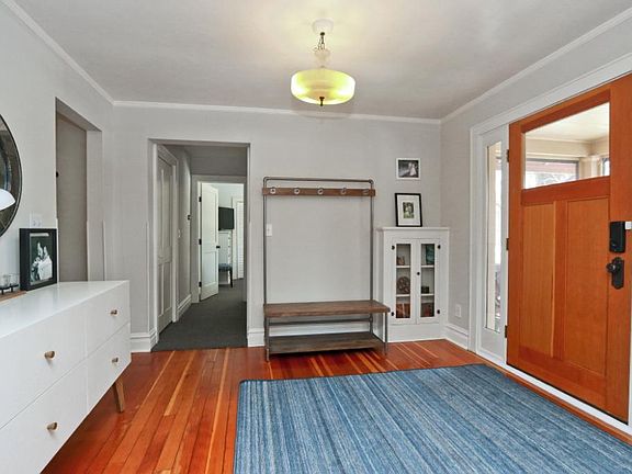 3rd image of 1367 Palace Ave
