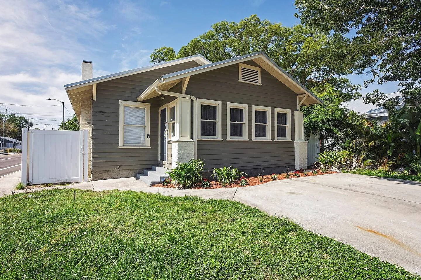 300 W Alva St — Photo 1