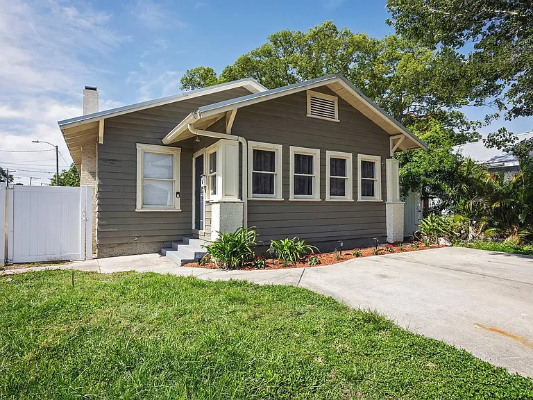 300 W Alva St — Photo 1