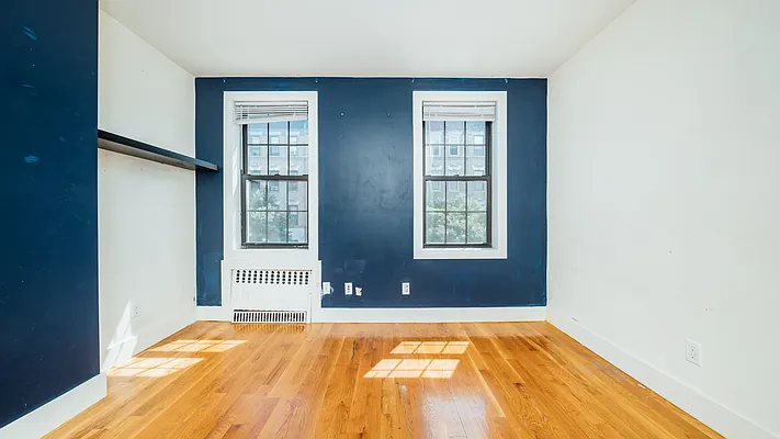 Rented by Nooklyn NYC LLC | media 19