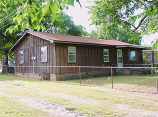 1014 W 17th St, Sulphur, OK 73086