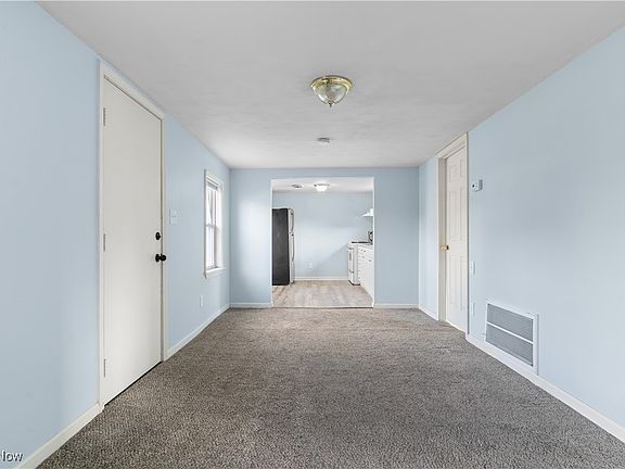 2nd image of 9622 Ravenna Rd