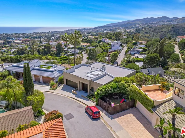 1361 Berea Pl, Pacific Palisades, CA 90272