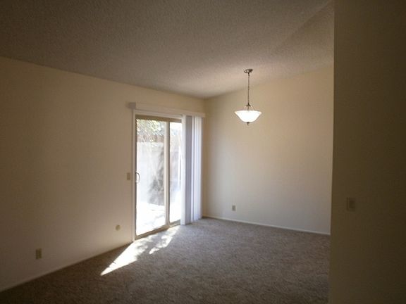 4th image of 4314 Malay Dr