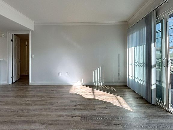 4th image of 7925 Ventura Canyon Ave Unit 305