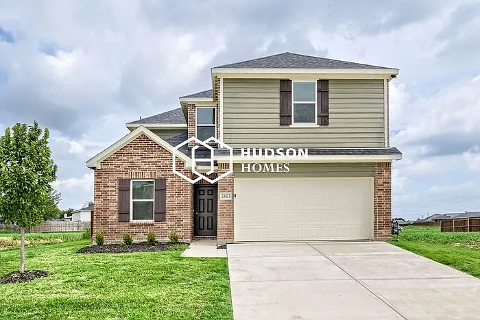 2813 Woodbrook Dr