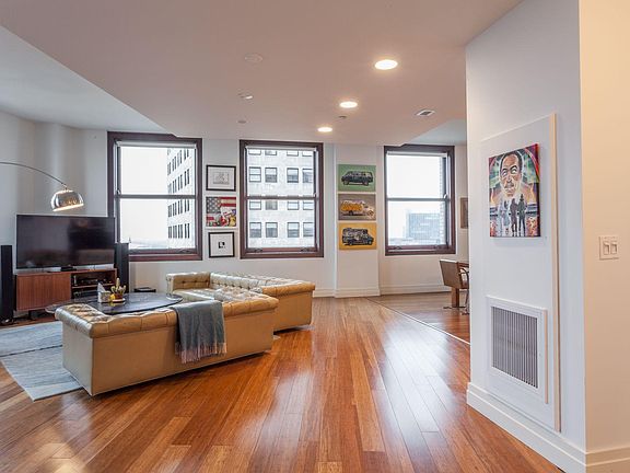 4th image of 1 Park Ave #1507