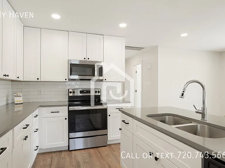 3691 N Pontiac St — Photo 6