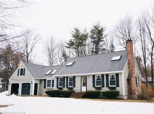 100 Forbes Ln, Windham, ME 04062