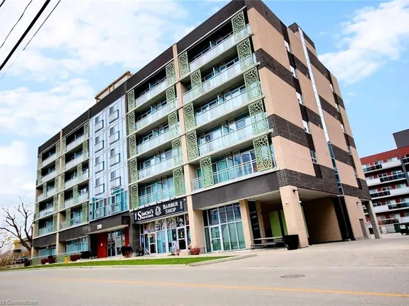 250 Albert St #504, Waterloo, ON N2L 0H5