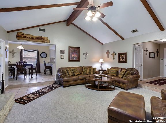 5th image of 12118 Apricot Dr