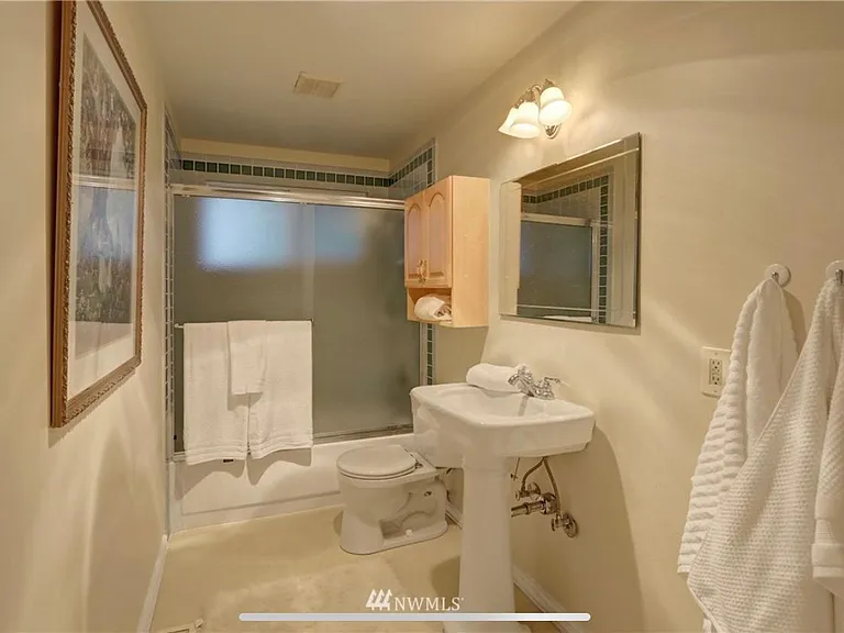 Bathroom1