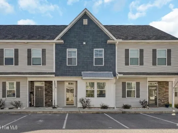 328 Starfish Lane, Sneads Ferry, NC 28460