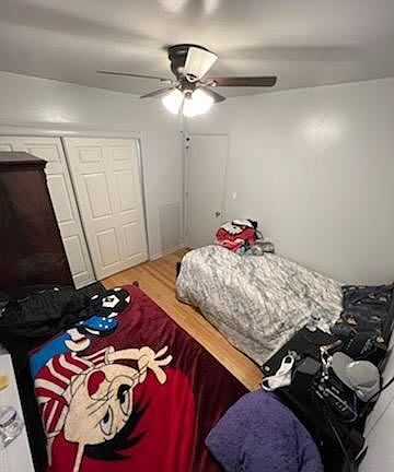4th image of 7835 Lorel Ave