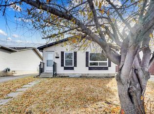 56 W Castleglen Cres NE, Calgary, AB T3J1N3