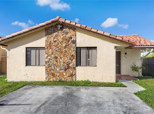 10601 SW 69th Ter, Miami, FL 33173