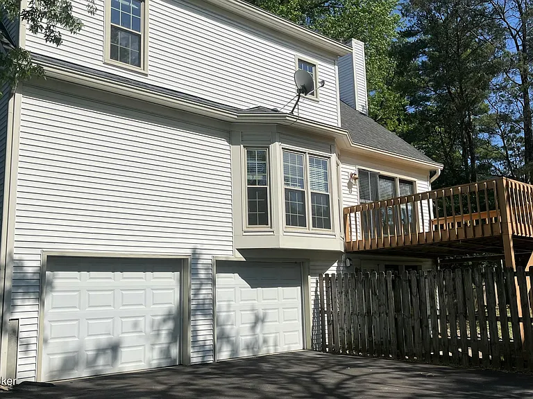 402 Trinity Hills Ln — Photo 31