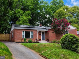 22 Willis Ln, Lancaster, PA 17602
