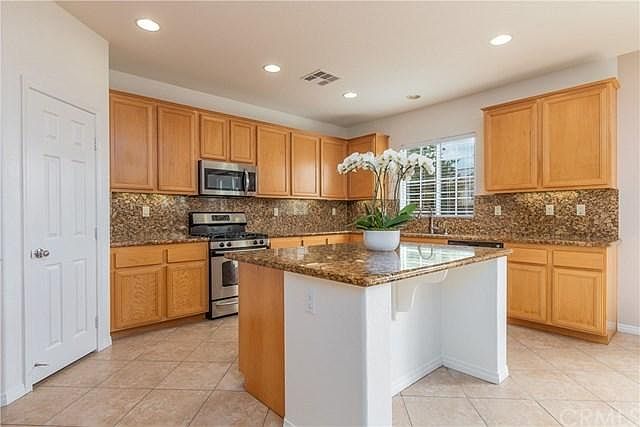 1st image of 34772 Heritage Oaks Cir