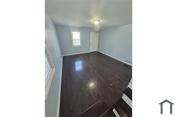 Building Photo - 32 Hanford St #1