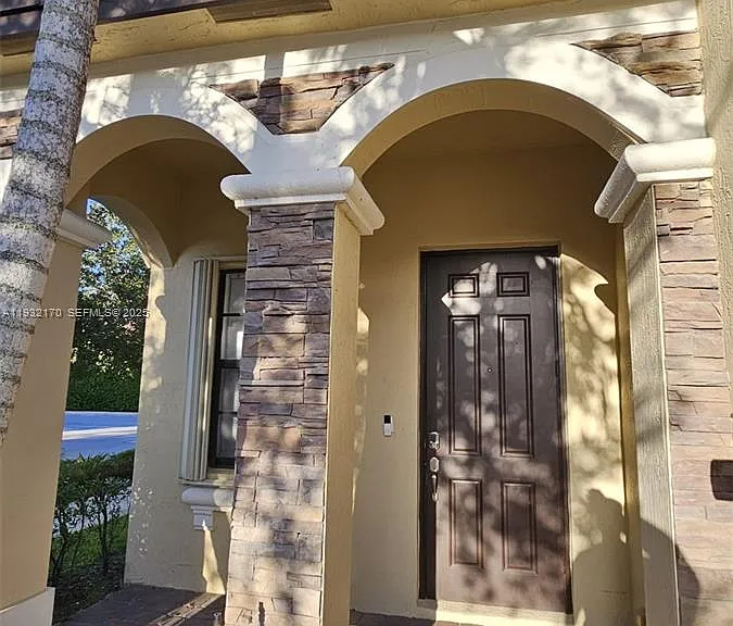 8785 NW 116th Ct — Photo 1