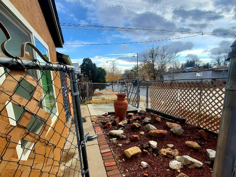 322.5 Morningside Dr SE — Photo 12