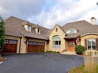 1751 Springhaven Ct, Oconomowoc, WI 53066