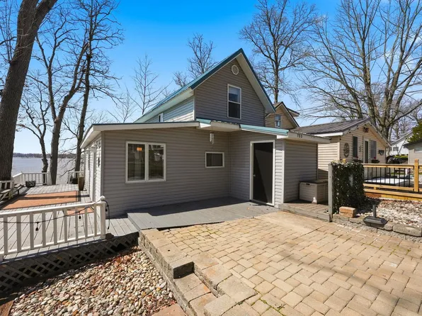 780 Lane 120 Hamilton Lk, Hamilton, IN 46742