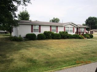 511 S 11th St, Albia, IA 52531
