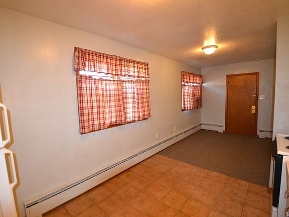 4th image of 614 Washington St Unit 1-6