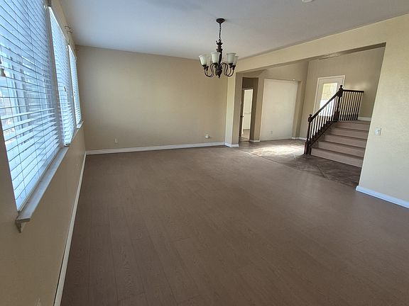 4th image of 30282 Lamplighter Ln