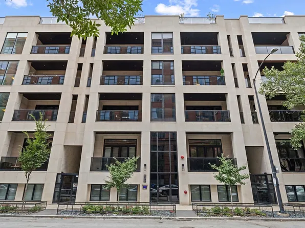 (undisclosed Address), Chicago, IL 60607