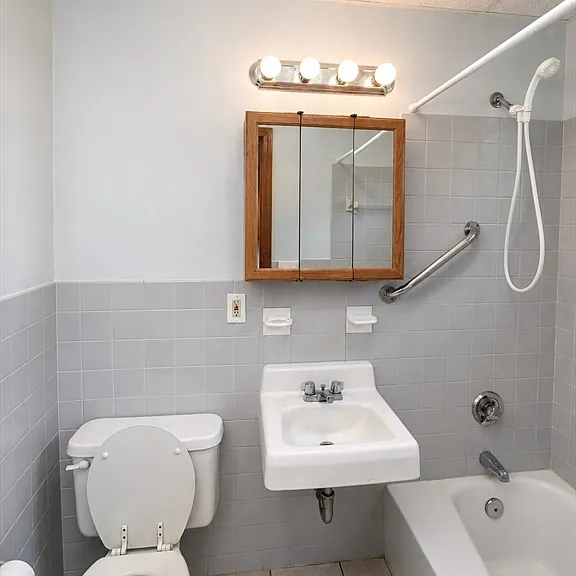 164 Hood St #1E — Photo 28