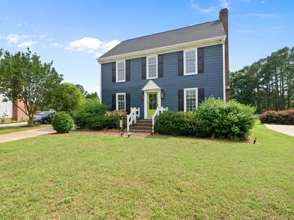 6 Canterbury Ct, Wendell, NC 27591