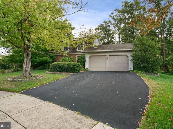 9101 Rural Plains Pl, Springfield, VA 22153