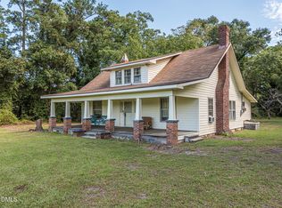 381 Royal Rd, Roseboro, NC 28382