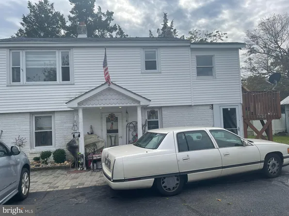 115 W Arctic Ave, Minotola, NJ 08341