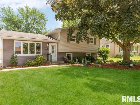 512 13th Ave #A, Silvis, IL 61282