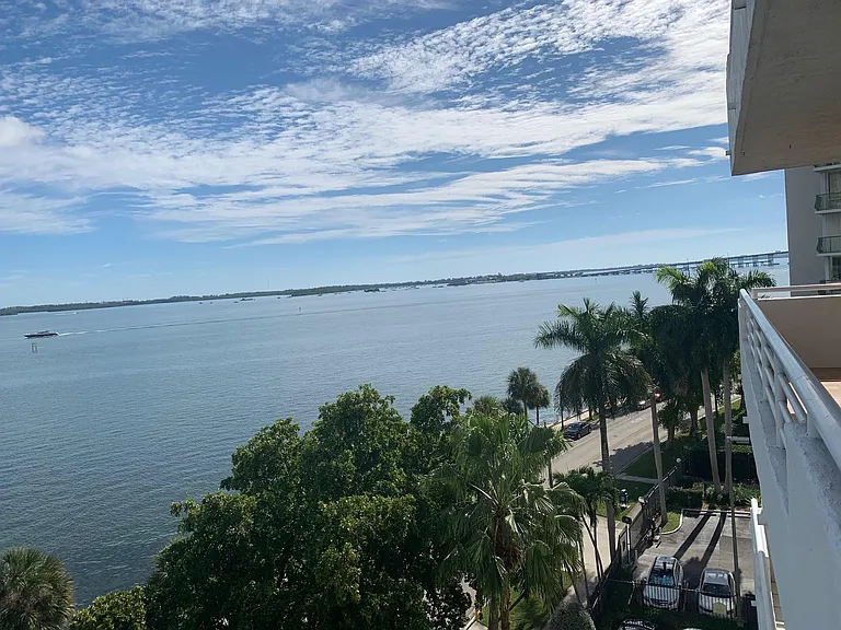 1402 Brickell Bay Dr #601 — Photo 15