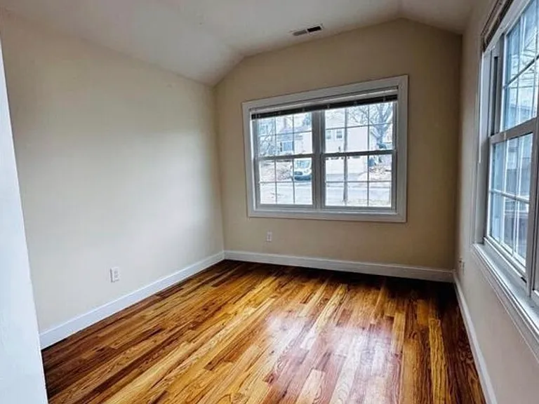 31 Brainerd Rd #B — Photo 10