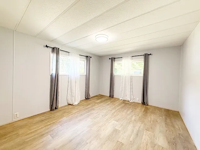 3985 NW Dyes Inlet Ln — Photo 15