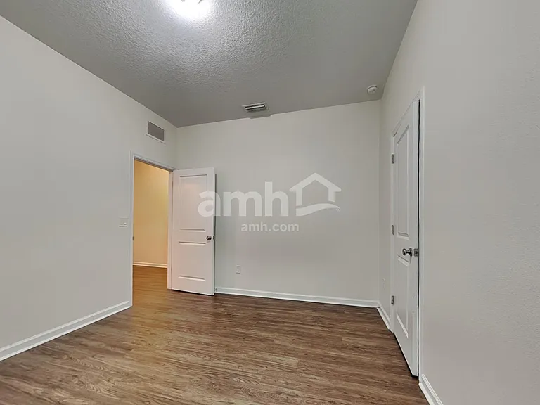 11607 Pace Bend Ct — Photo 12